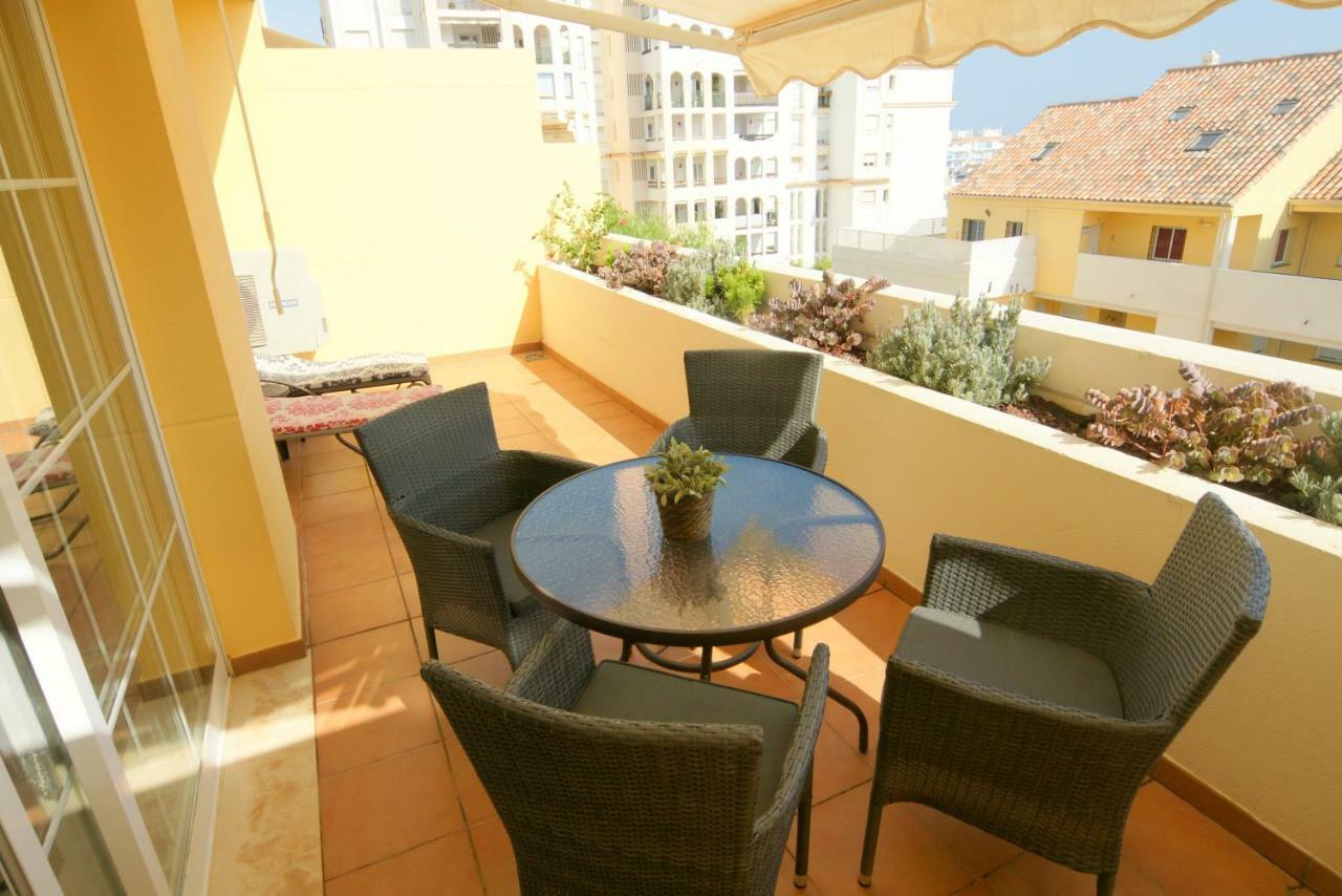 Attractive Apartment Estepona Bagian luar foto
