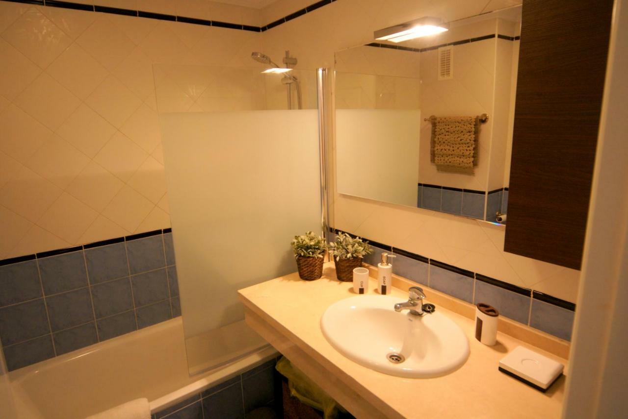 Attractive Apartment Estepona Bagian luar foto
